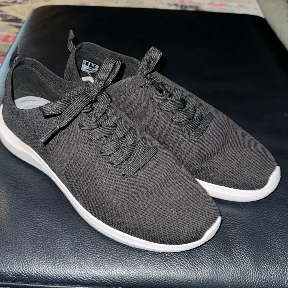 Women's Black Sneakers